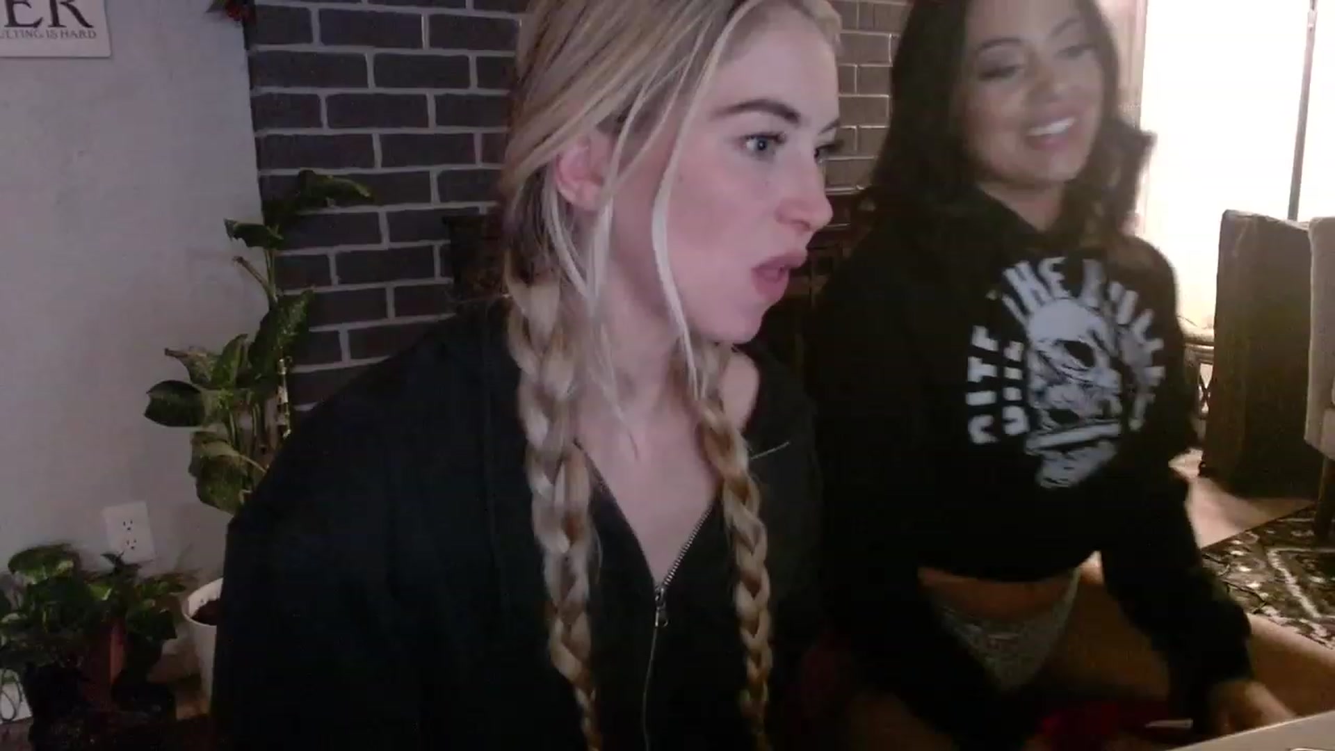 Gallery image thumbnail from Lovelyemilia's myfreecams stream on, 11/22/2023, 06:25 image 13 of 20