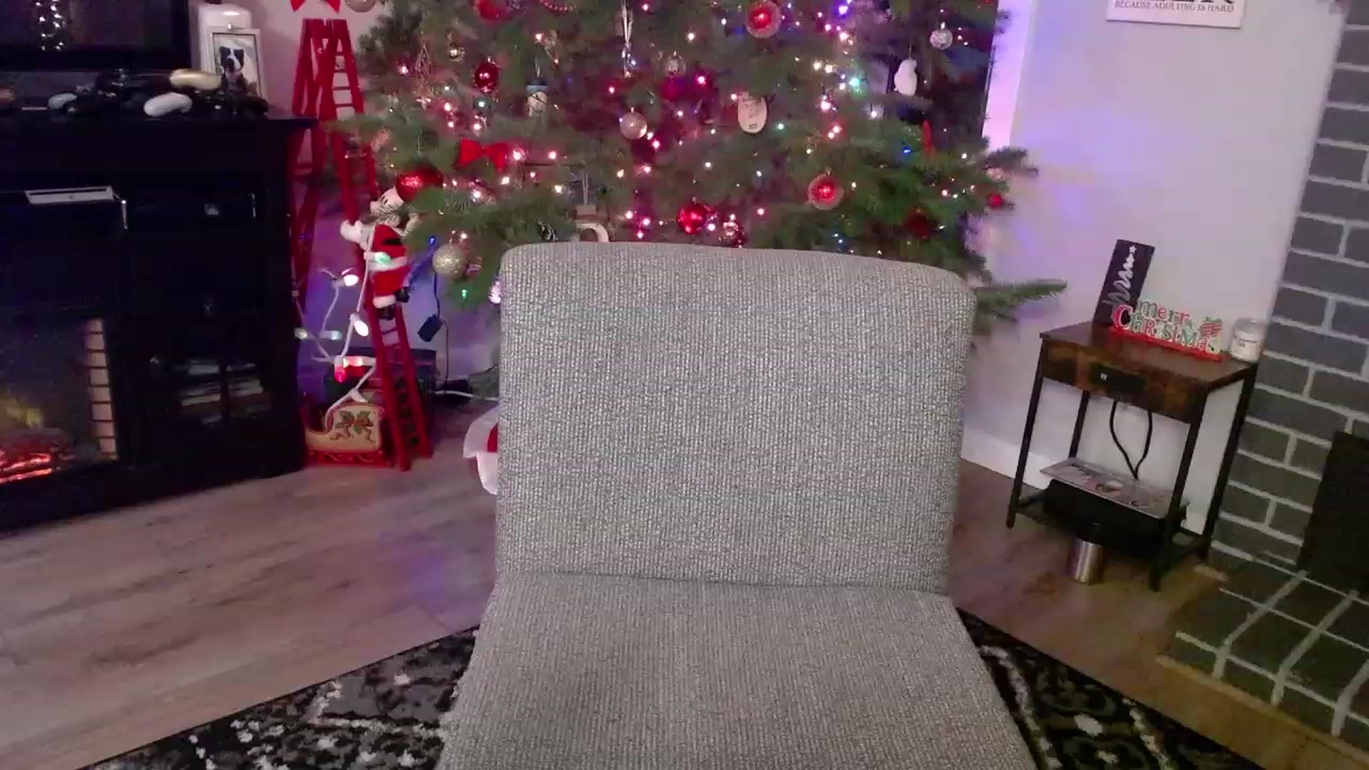 Gallery image thumbnail from Lovelyemilia's myfreecams stream on, 11/29/2023, 05:38 image 4 of 20