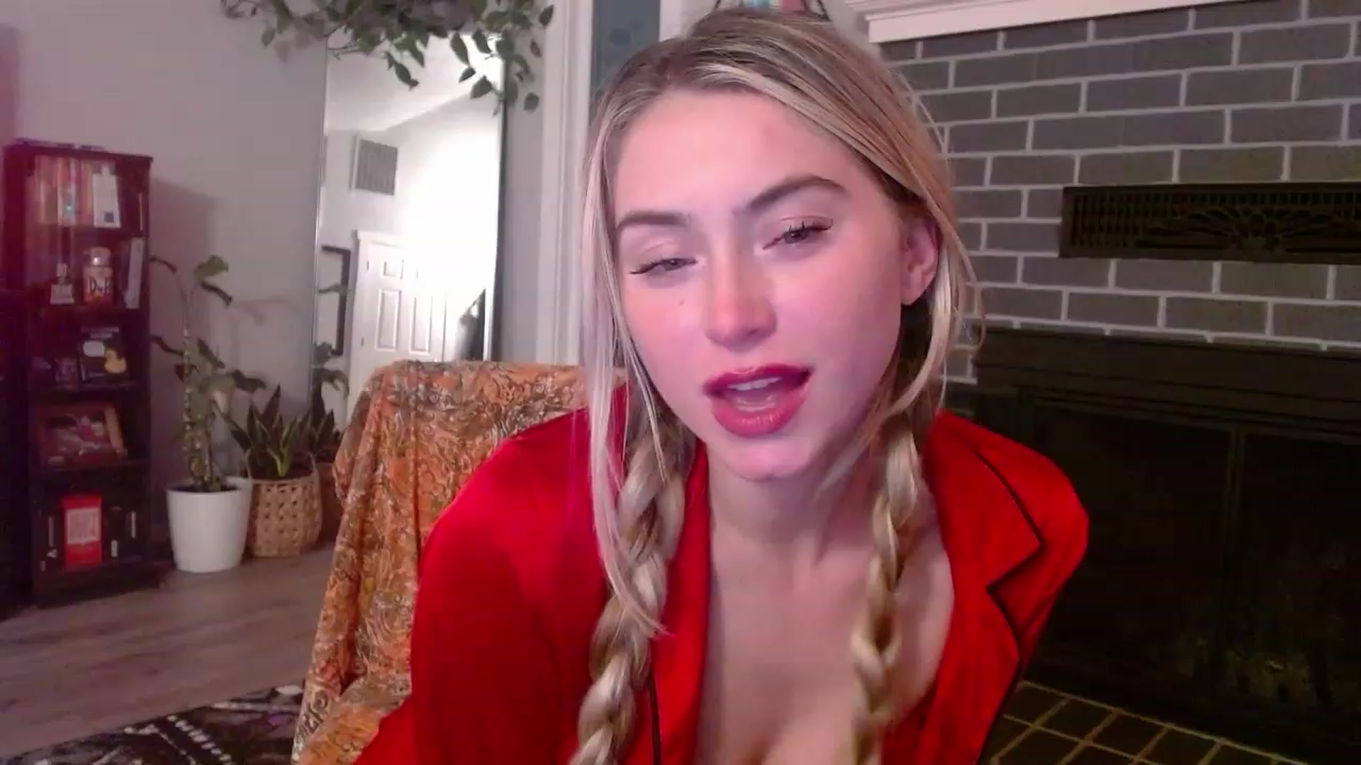 Gallery image thumbnail from Lovelyemilia's myfreecams stream on, 01/14/2024, 04:59 image 4 of 20