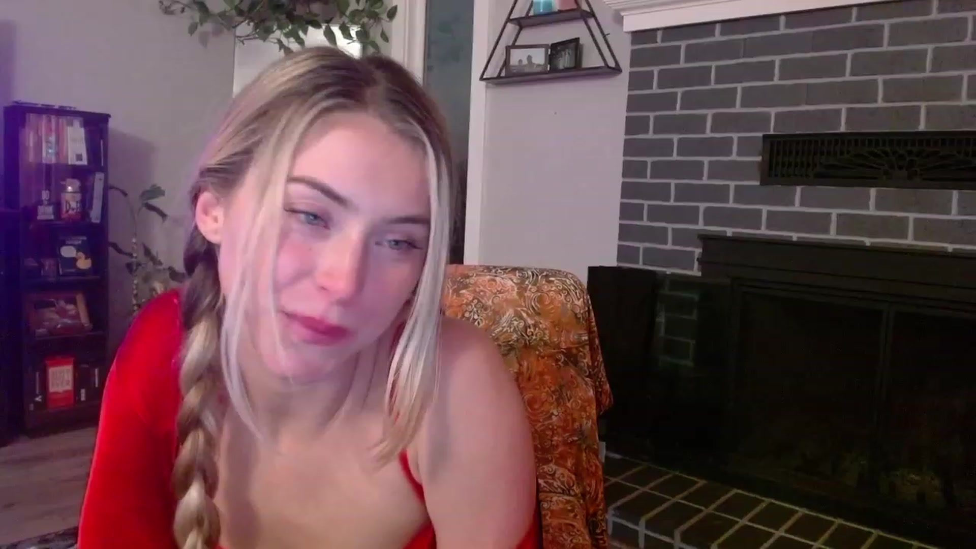 Gallery image thumbnail from Lovelyemilia's myfreecams stream on, 01/14/2024, 04:59 image 13 of 20