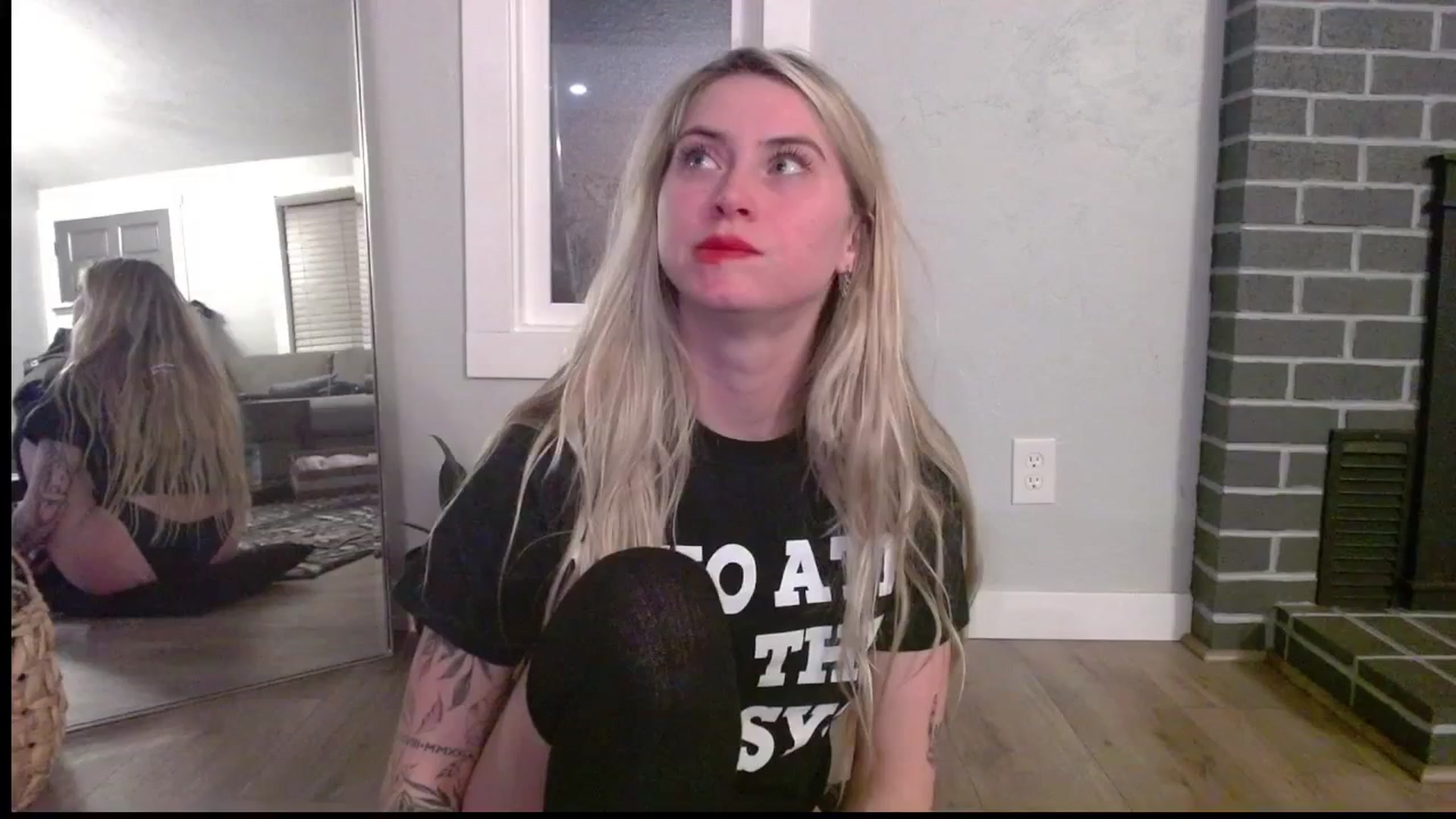 Gallery image thumbnail from Lovelyemilia's myfreecams stream on, 01/20/2024, 05:07 image 1 of 20