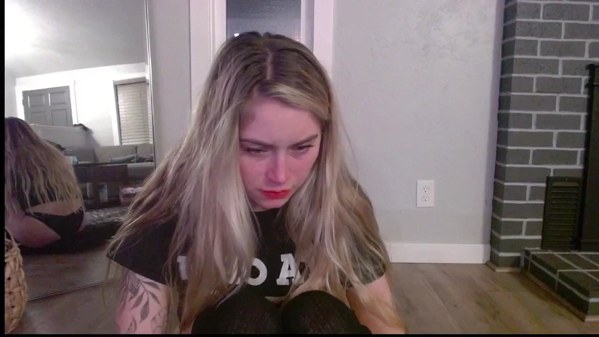 Gallery image thumbnail from Lovelyemilia's myfreecams stream on, 01/20/2024, 05:07 image 3 of 20