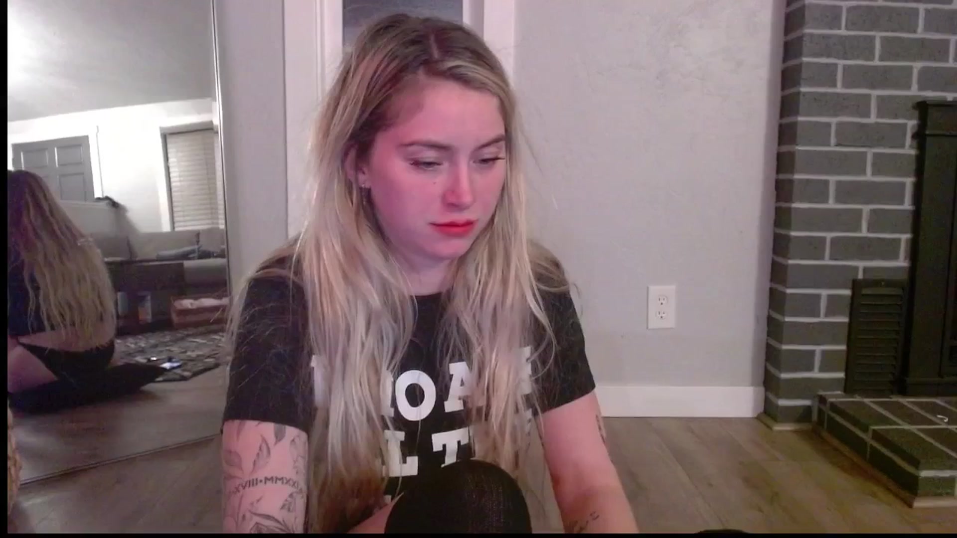 Gallery image thumbnail from Lovelyemilia's myfreecams stream on, 01/20/2024, 05:07 image 14 of 20