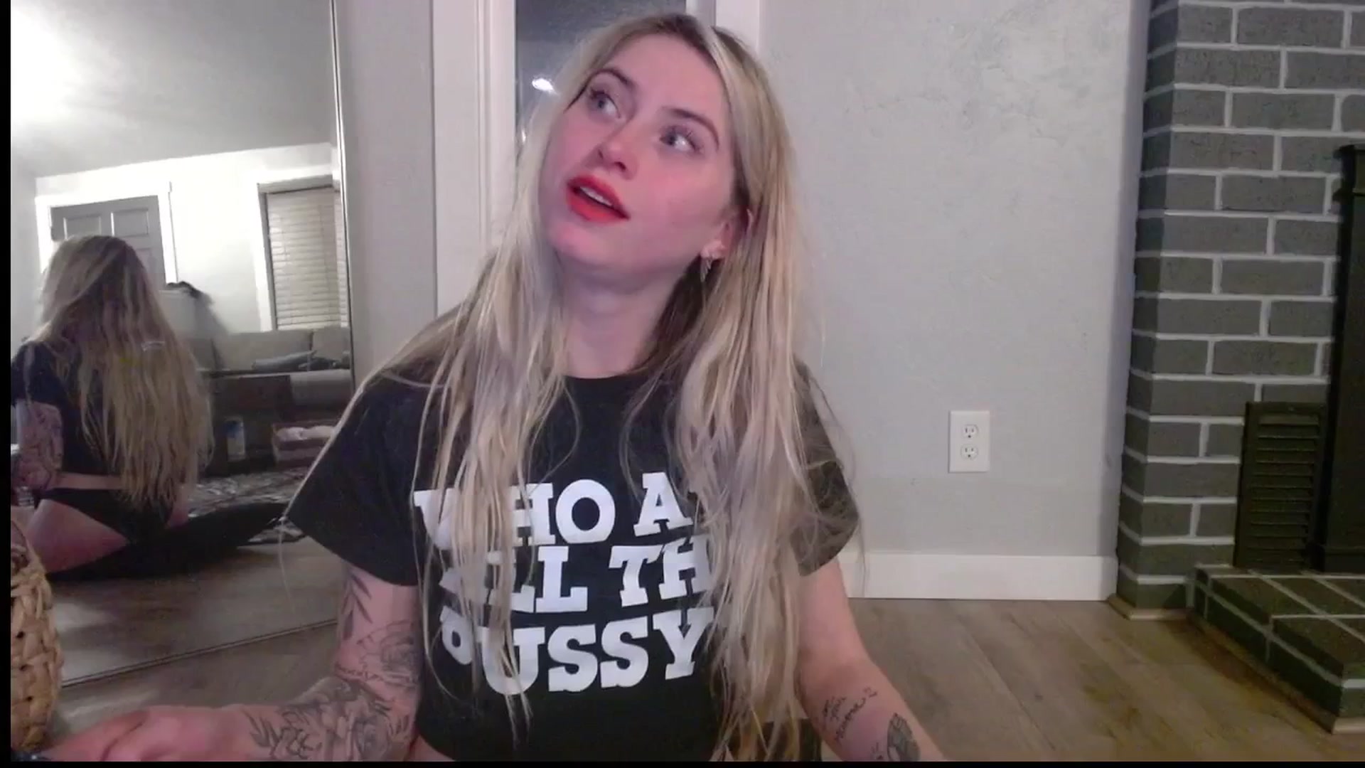 Gallery image thumbnail from Lovelyemilia's myfreecams stream on, 01/20/2024, 05:07 image 6 of 20