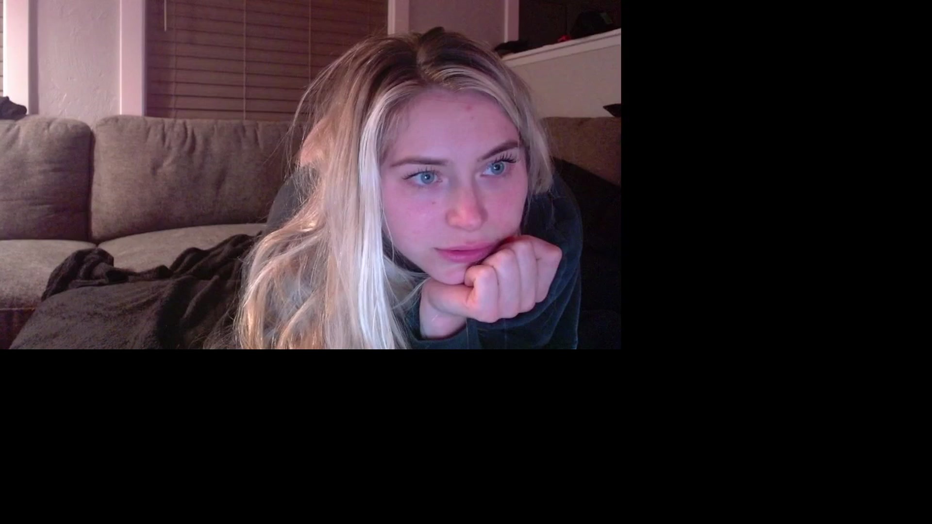 Gallery image thumbnail from Lovelyemilia's myfreecams stream on, 02/01/2024, 04:36 image 1 of 20