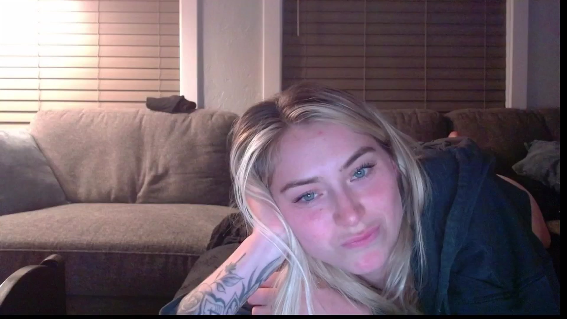 Gallery image thumbnail from Lovelyemilia's myfreecams stream on, 02/01/2024, 04:36 image 17 of 20
