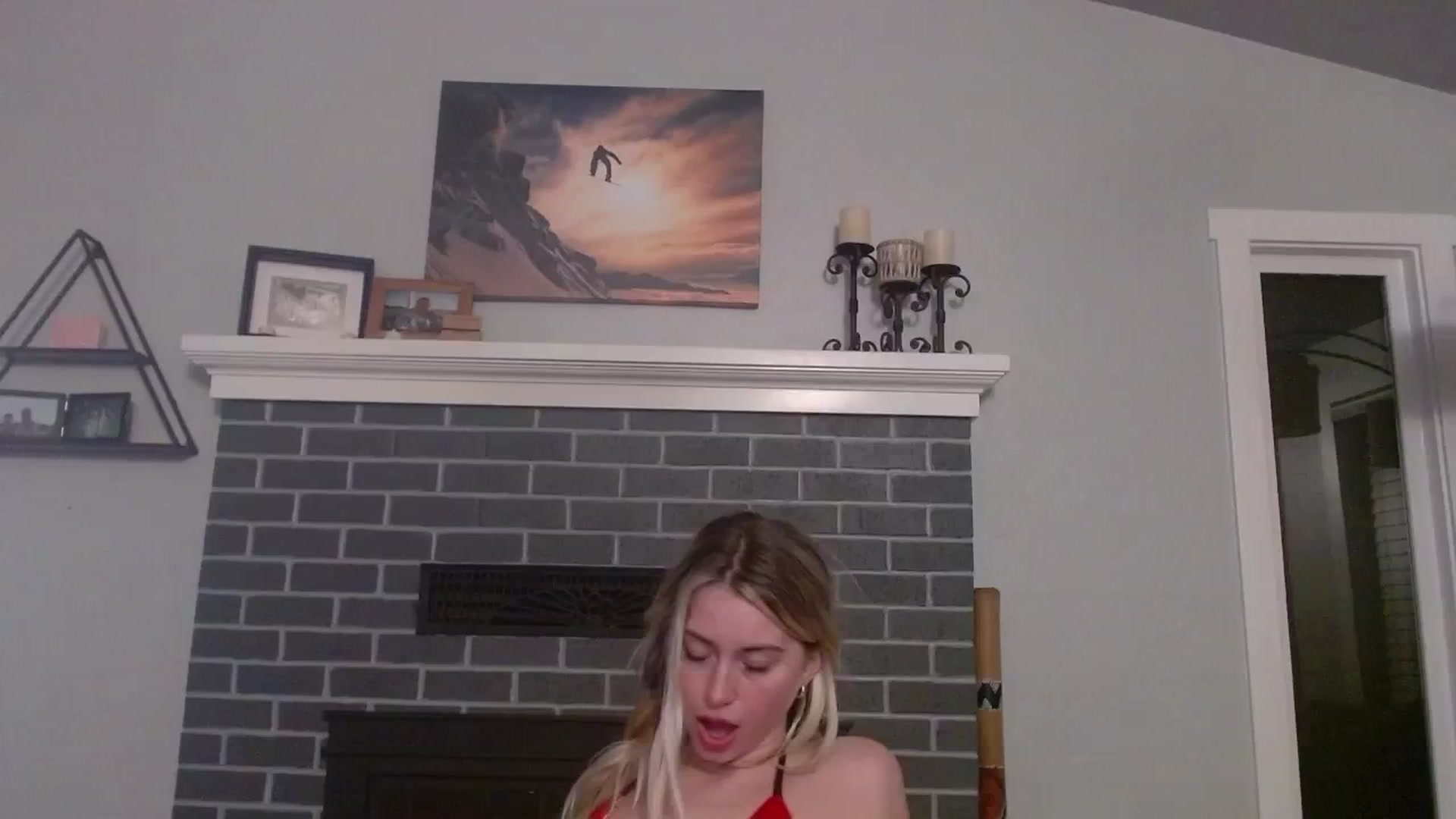 Gallery image thumbnail from Lovelyemilia's myfreecams stream on, 02/10/2024, 06:05 image 7 of 20