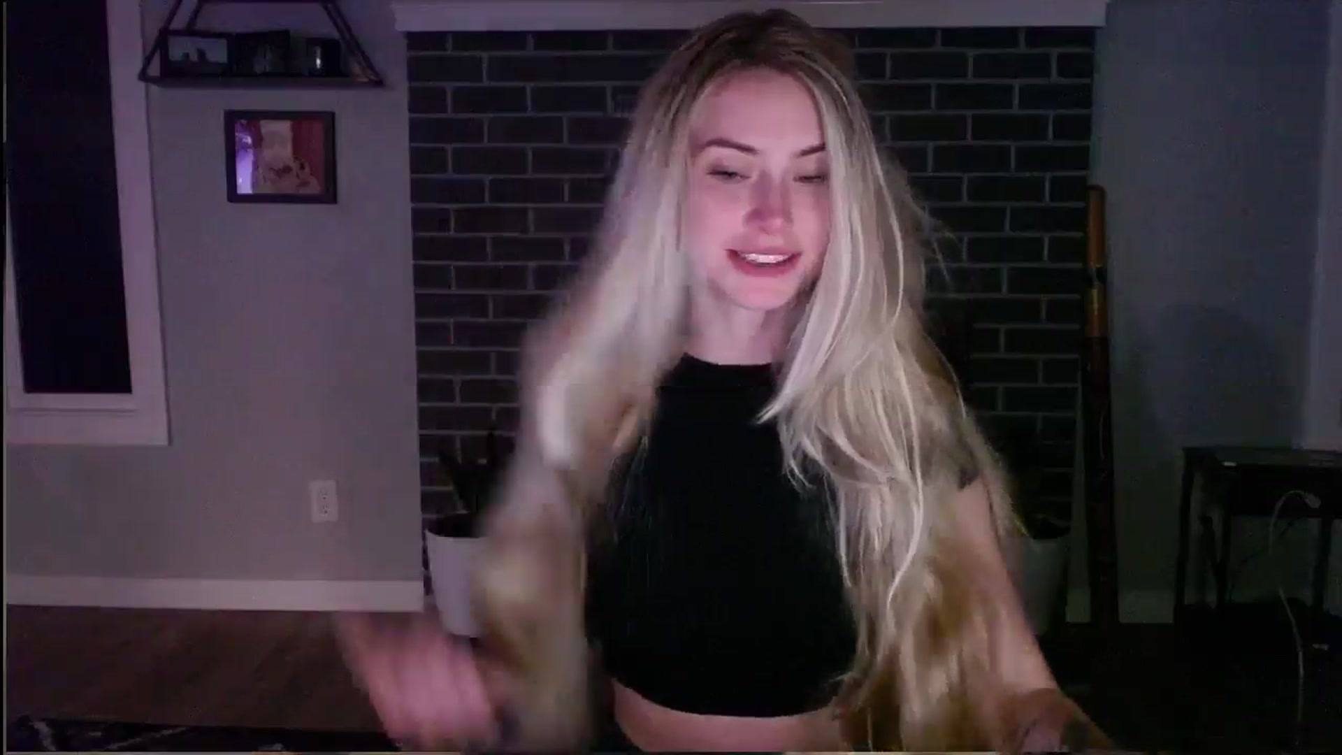 Gallery image thumbnail from Lovelyemilia's myfreecams stream on, 05/02/2024, 05:04 image 8 of 20