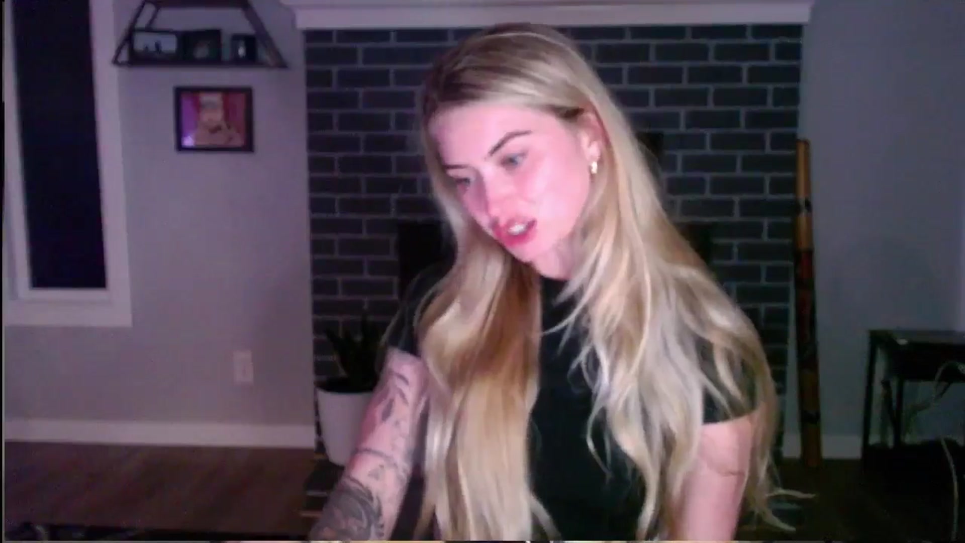 Gallery image thumbnail from Lovelyemilia's myfreecams stream on, 05/02/2024, 05:04 image 11 of 20