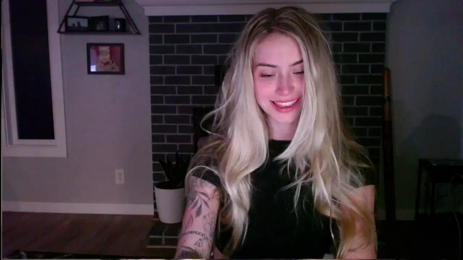 Gallery image thumbnail from Lovelyemilia's myfreecams stream on, 05/02/2024, 05:04 image 13 of 20