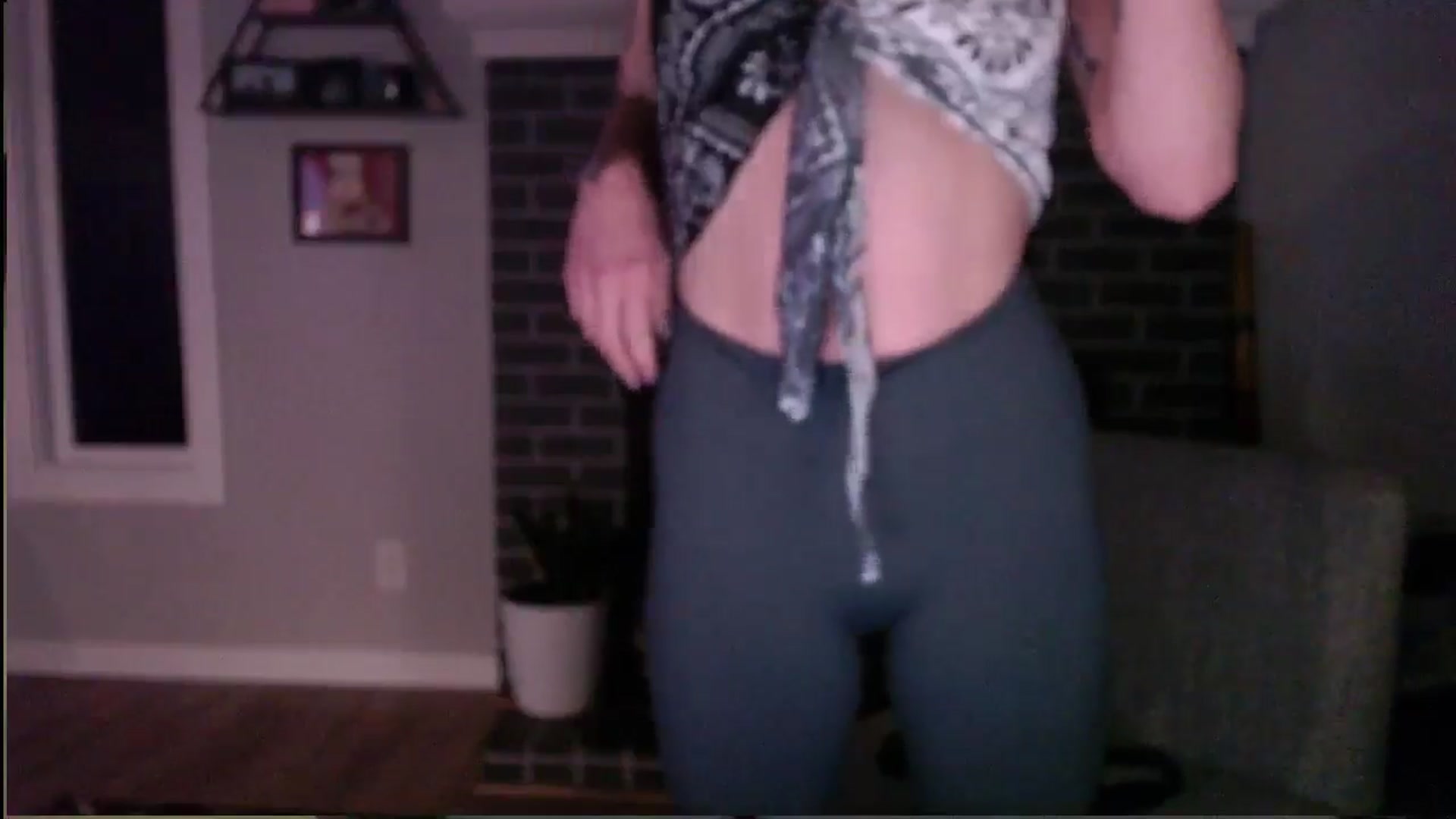 Gallery image thumbnail from Lovelyemilia's myfreecams stream on, 05/02/2024, 05:20 image 11 of 20