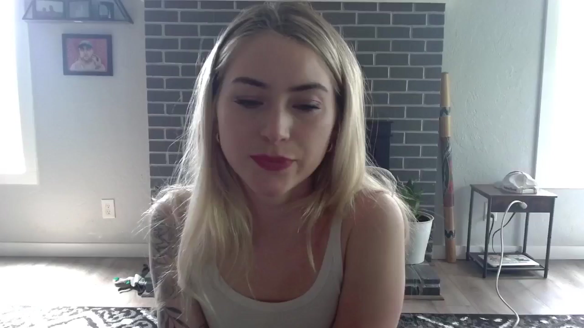 Gallery image thumbnail from Lovelyemilia's myfreecams stream on, 05/07/2024, 22:08 image 7 of 20