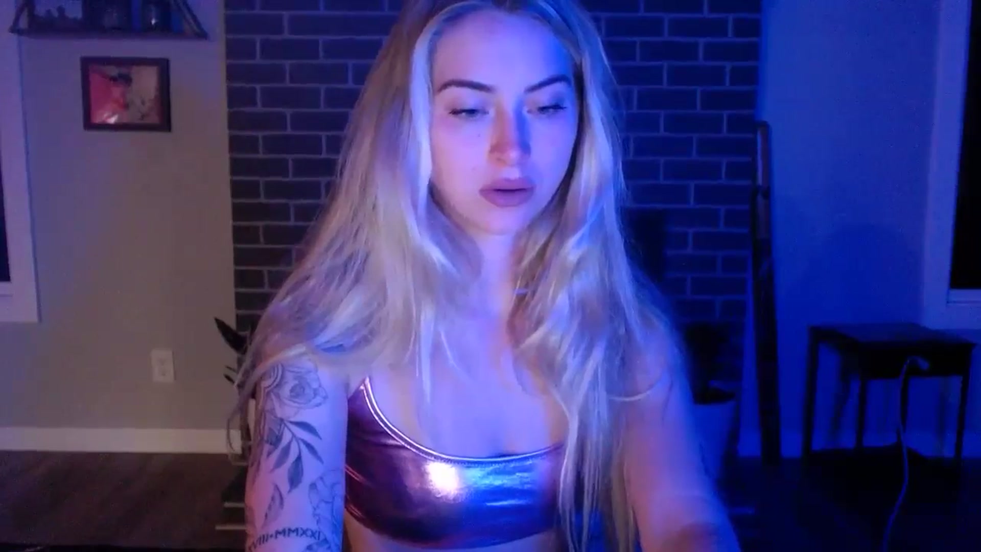 Gallery image thumbnail from Lovelyemilia's myfreecams stream on, 05/15/2024, 05:59 image 4 of 20