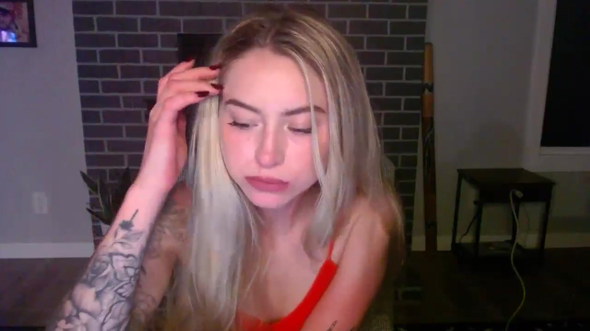 Gallery image thumbnail from Lovelyemilia's myfreecams stream on, 05/22/2024, 04:59 image 20 of 20