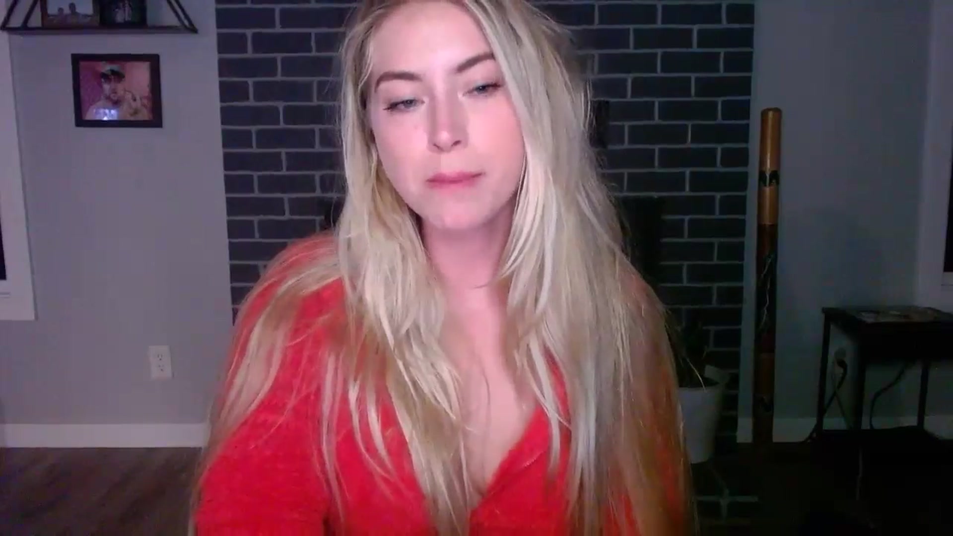 Gallery image thumbnail from Lovelyemilia's myfreecams stream on, 05/31/2024, 05:04 image 18 of 20