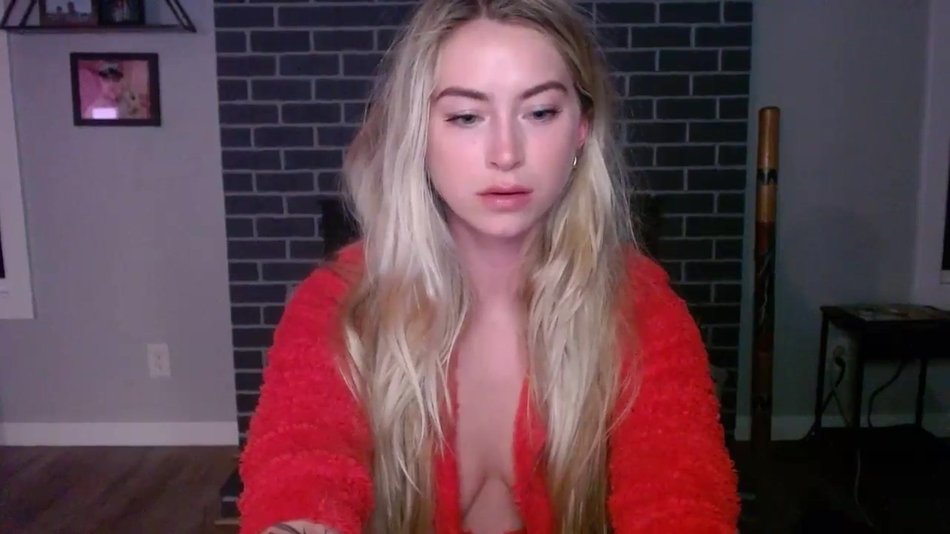 Gallery image thumbnail from Lovelyemilia's myfreecams stream on, 05/31/2024, 05:04 image 5 of 20