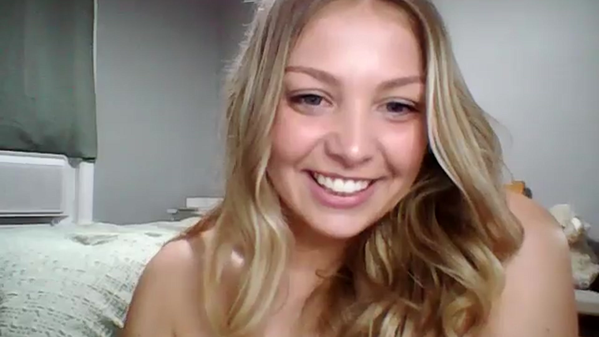 Gallery image thumbnail from Lovelyleah's myfreecams stream on, 05/19/2025, 16:42 image 8 of 20