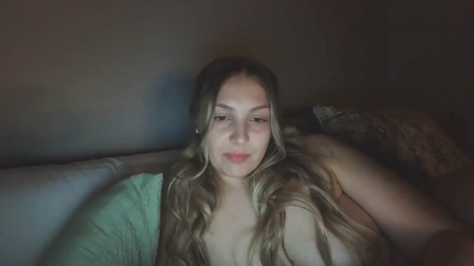 Gallery image thumbnail from Lovelyleah's myfreecams stream on, 05/27/2025, 06:59 image 20 of 20