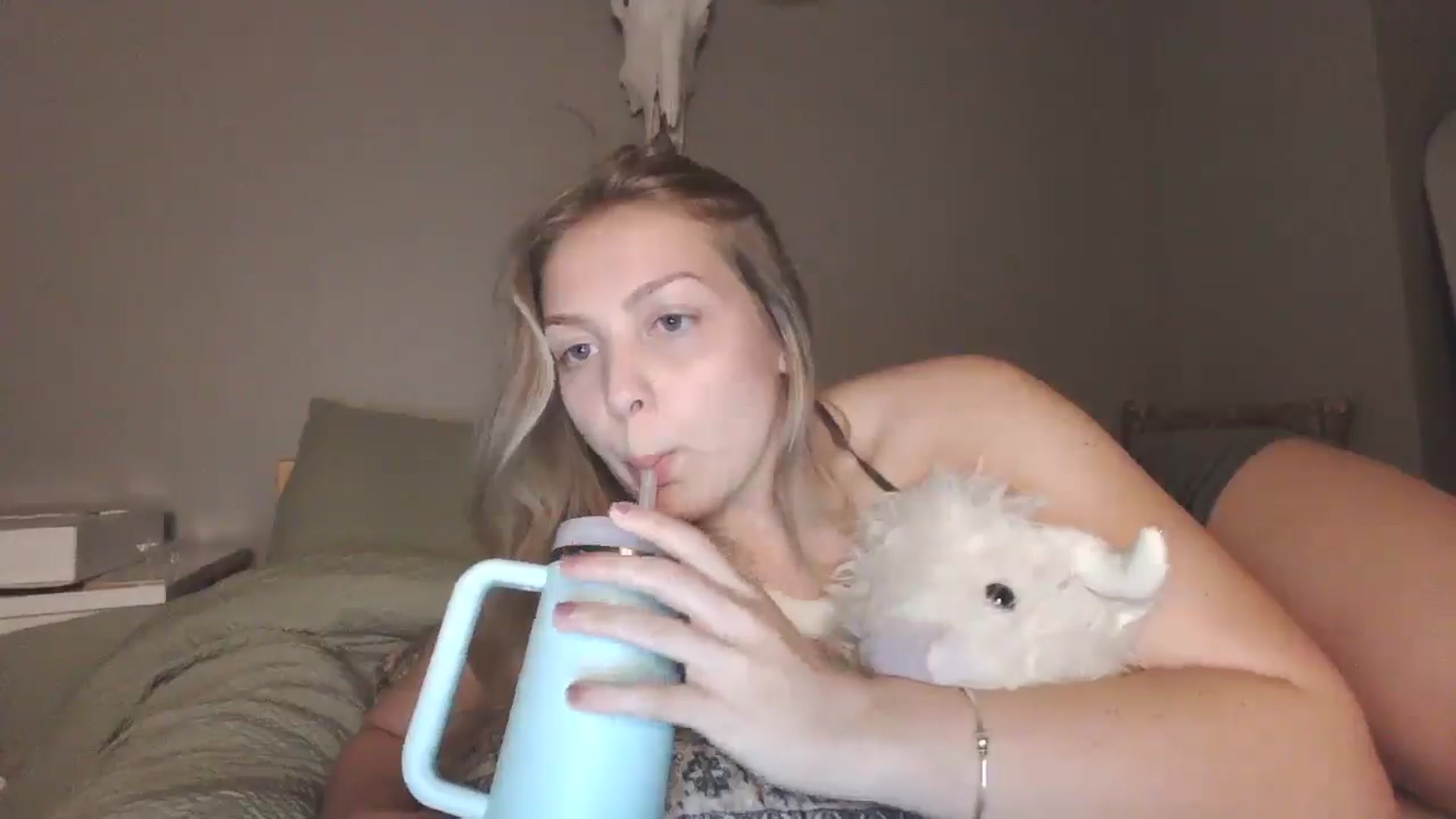 Gallery image thumbnail from Lovelyleah's myfreecams stream on, 05/29/2025, 07:08 image 8 of 20