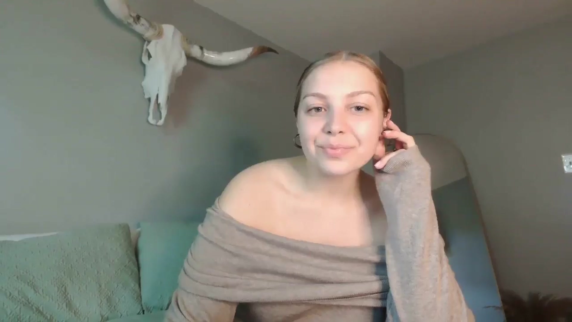 Gallery image thumbnail from Lovelyleah's myfreecams stream on, 06/02/2025, 16:43 image 12 of 20