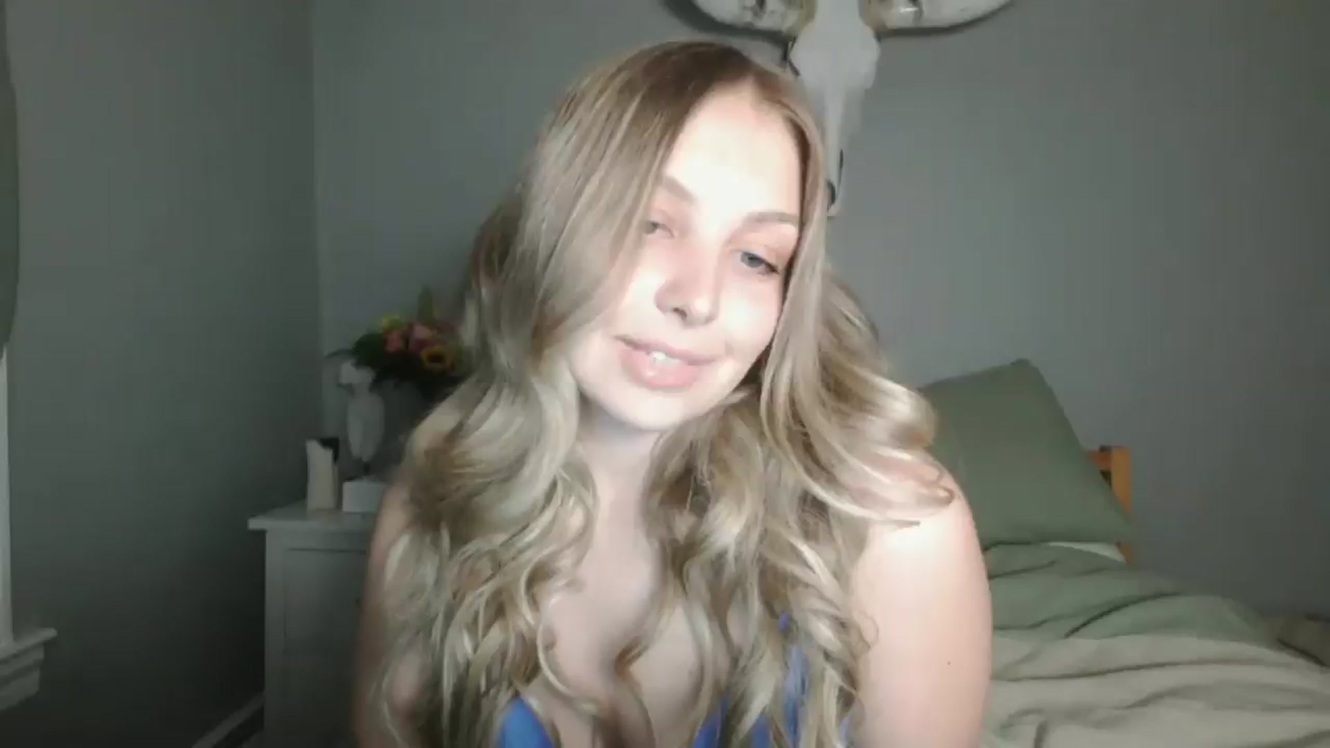 Gallery image thumbnail from Lovelyleah's myfreecams stream on, 06/06/2025, 22:59 image 5 of 20