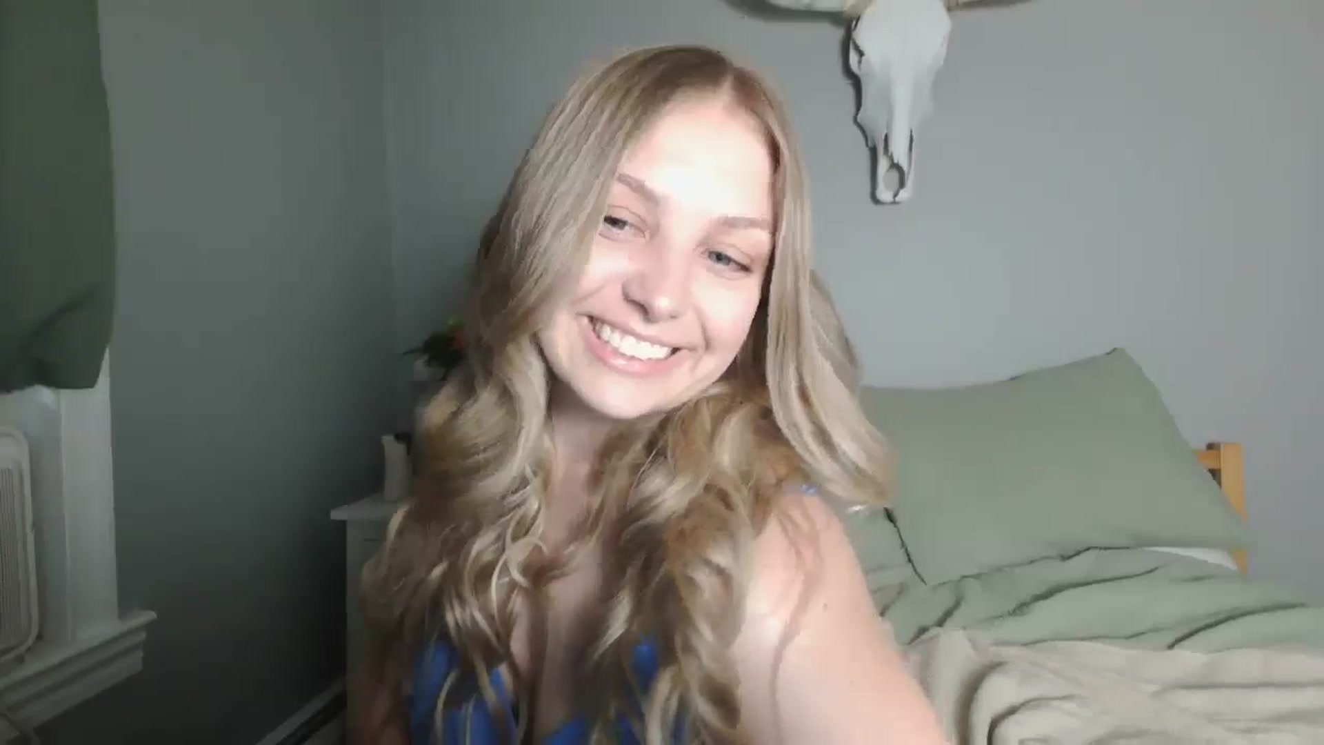 Gallery image thumbnail from Lovelyleah's myfreecams stream on, 06/06/2025, 22:59 image 19 of 20