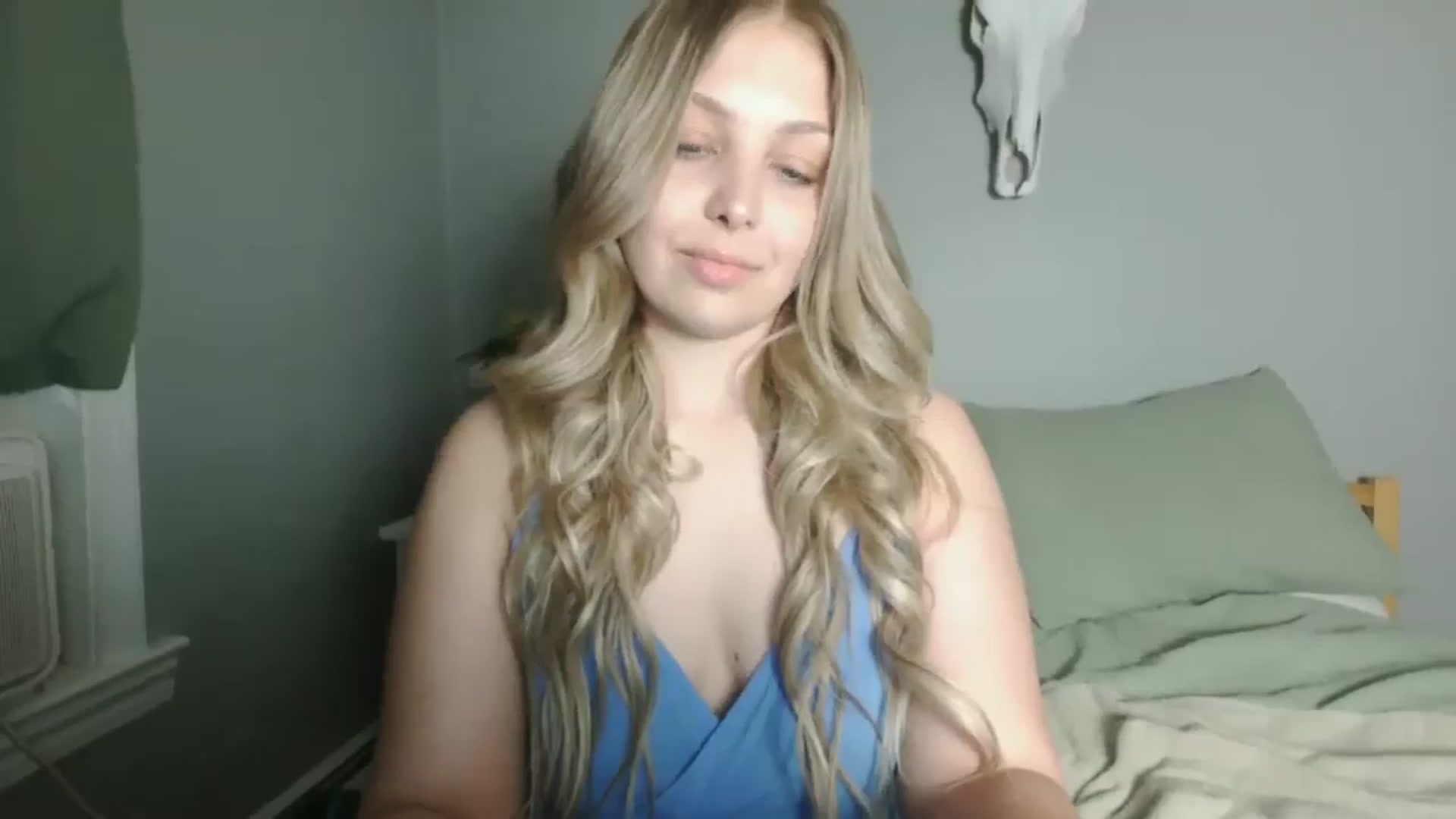 Gallery image thumbnail from Lovelyleah's myfreecams stream on, 06/06/2025, 22:59 image 20 of 20