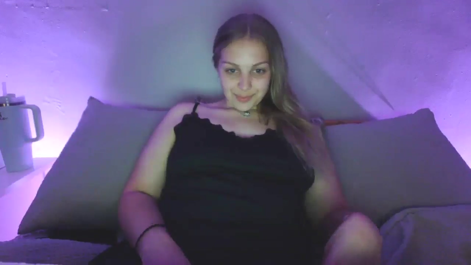 Gallery image thumbnail from Lovelyleah's myfreecams stream on, 06/23/2025, 06:18 image 12 of 20