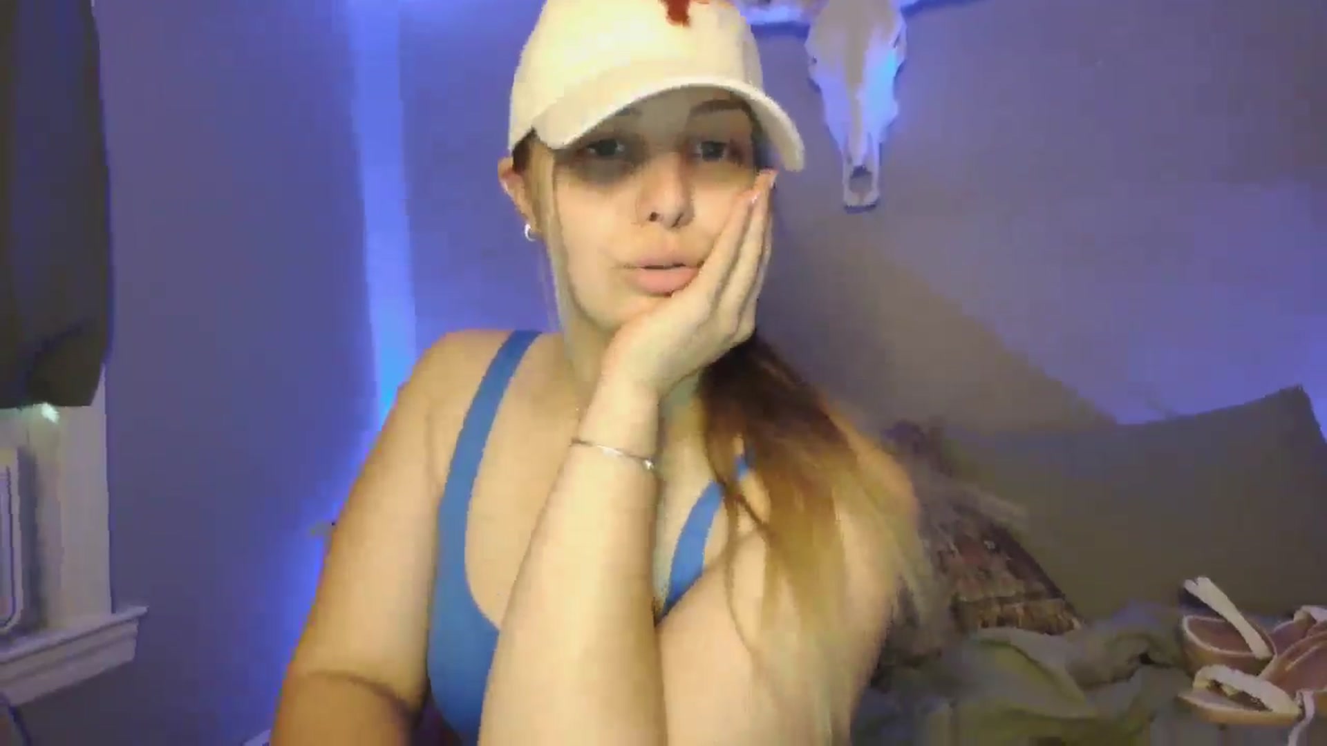 Gallery image thumbnail from Lovelyleah's myfreecams stream on, 06/23/2025, 19:09 image 10 of 20