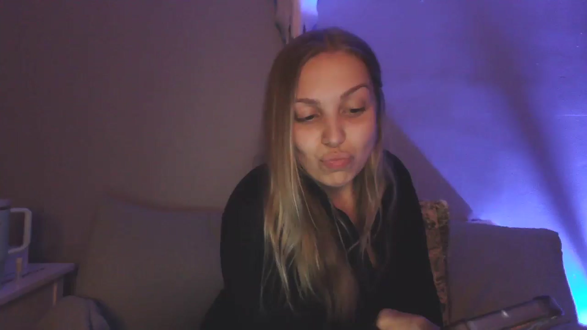 Gallery image thumbnail from Lovelyleah's myfreecams stream on, 06/28/2025, 05:14 image 11 of 20