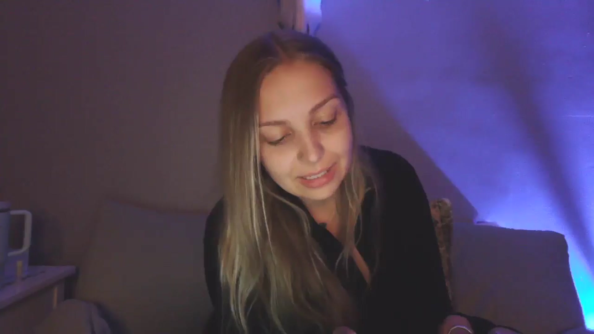 Gallery image thumbnail from Lovelyleah's myfreecams stream on, 06/28/2025, 05:14 image 14 of 20