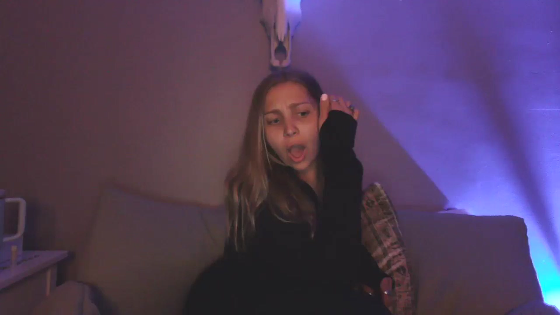 Gallery image thumbnail from Lovelyleah's myfreecams stream on, 06/28/2025, 05:14 image 7 of 20