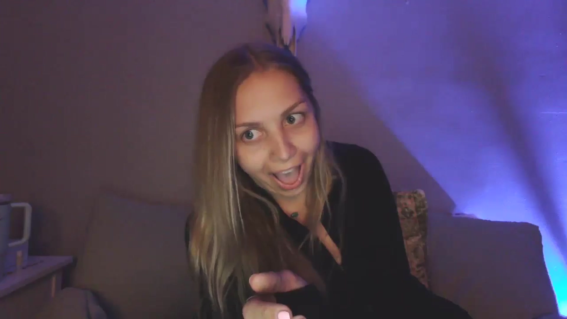 Gallery image thumbnail from Lovelyleah's myfreecams stream on, 06/28/2025, 05:14 image 19 of 20
