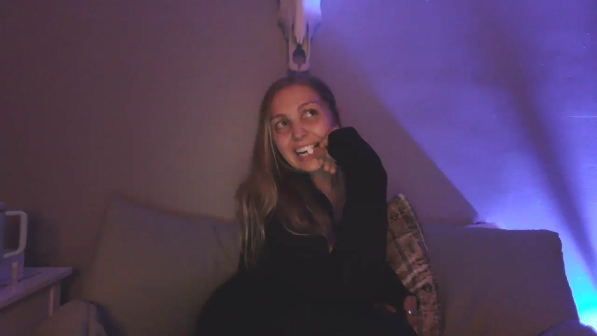 Gallery image thumbnail from Lovelyleah's myfreecams stream on, 06/28/2025, 05:14 image 6 of 20