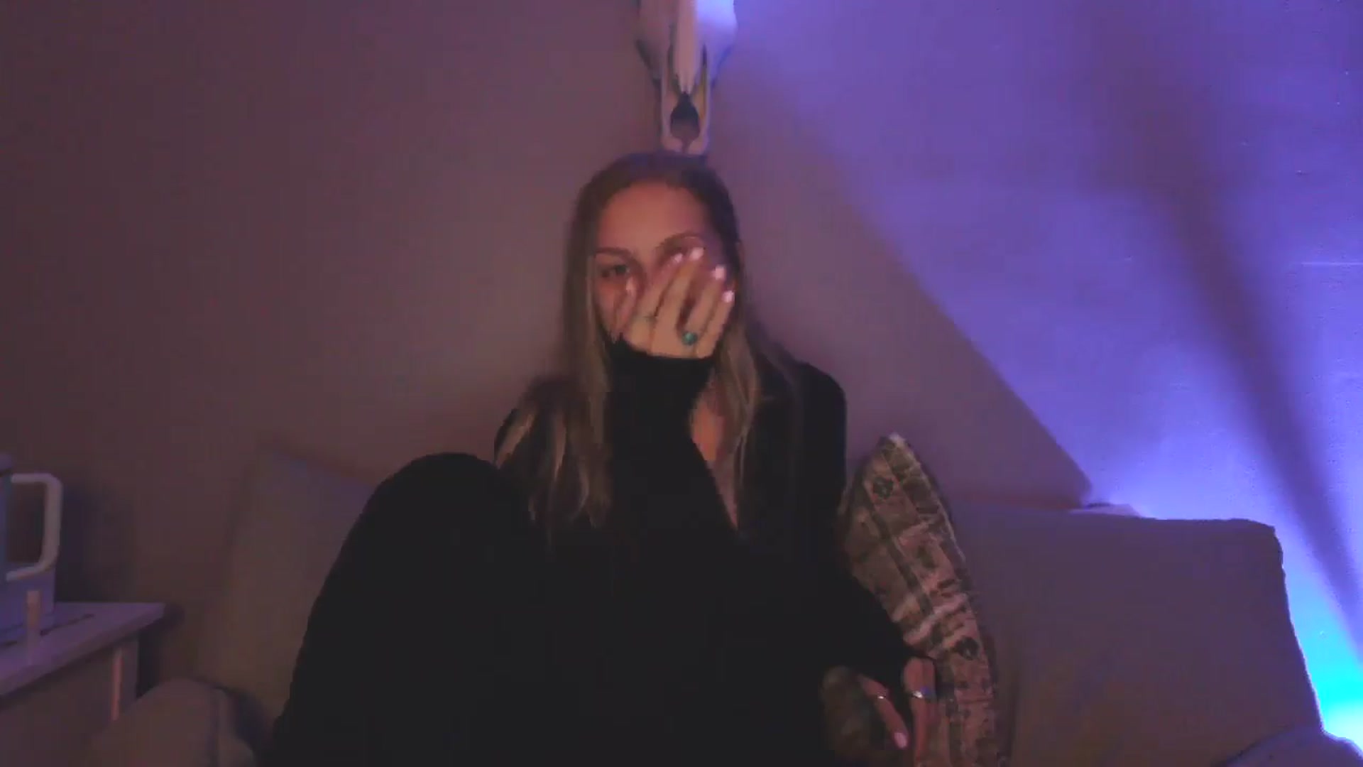 Gallery image thumbnail from Lovelyleah's myfreecams stream on, 06/28/2025, 05:14 image 4 of 20