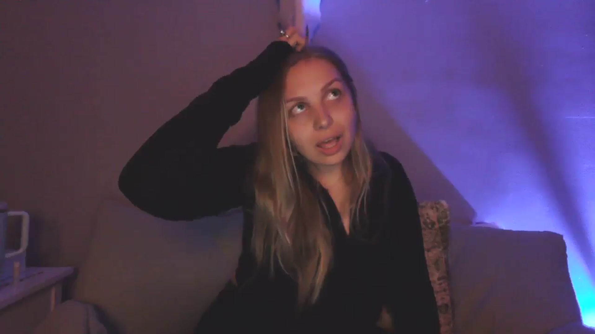 Gallery image thumbnail from Lovelyleah's myfreecams stream on, 06/28/2025, 05:14 image 9 of 20