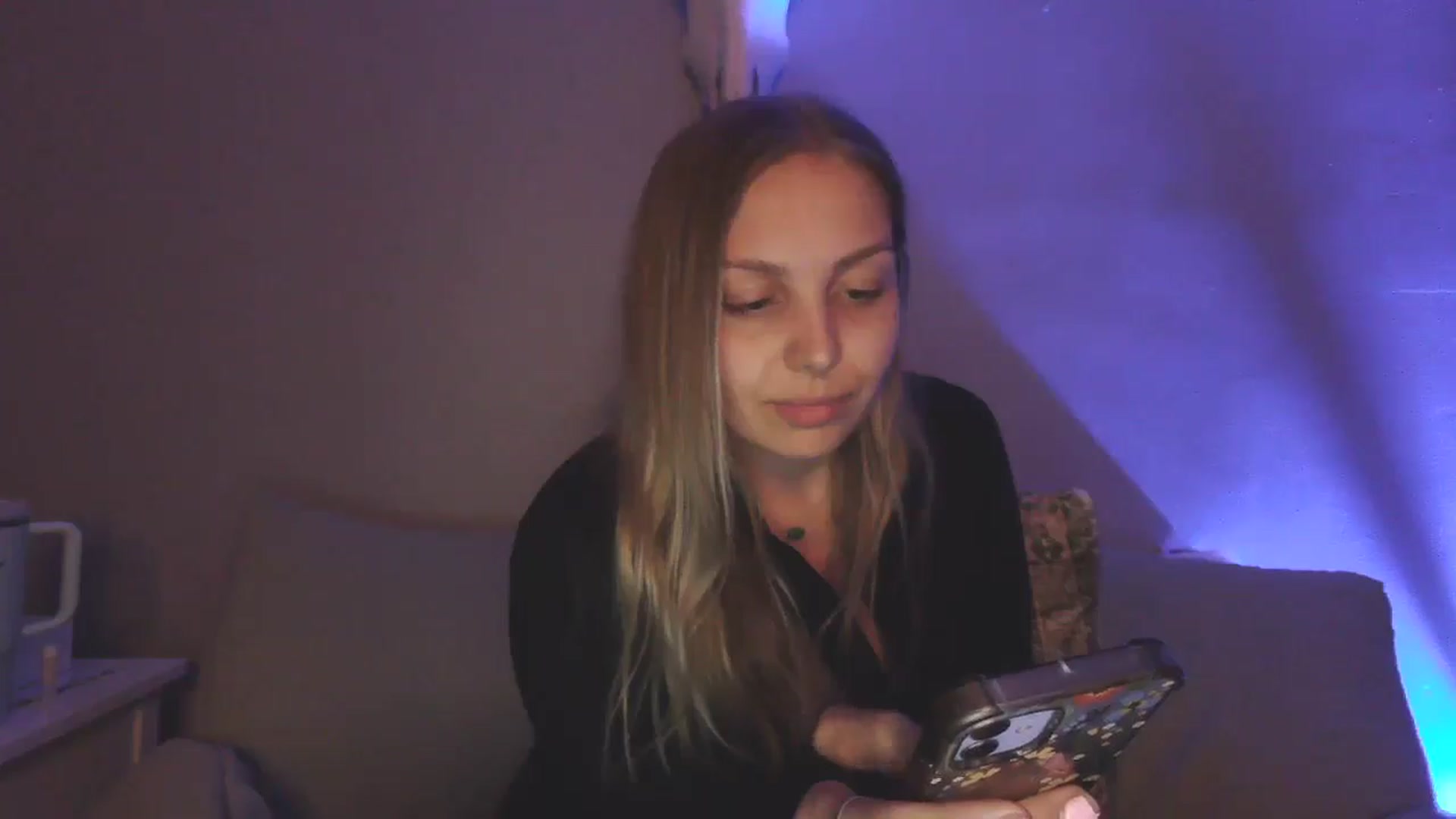 Gallery image thumbnail from Lovelyleah's myfreecams stream on, 06/28/2025, 05:14 image 16 of 20
