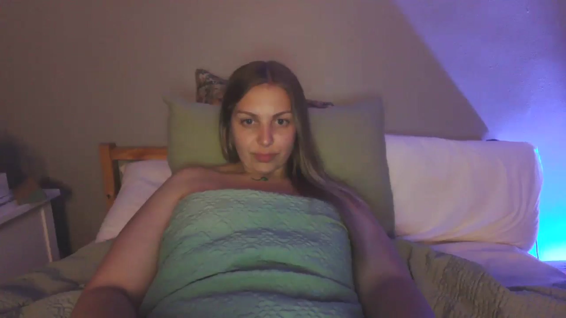 Gallery image thumbnail from Lovelyleah's myfreecams stream on, 06/28/2025, 07:31 image 7 of 20