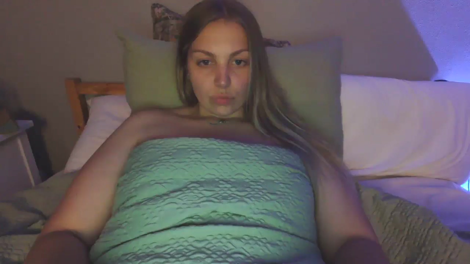 Gallery image thumbnail from Lovelyleah's myfreecams stream on, 06/28/2025, 07:31 image 12 of 20
