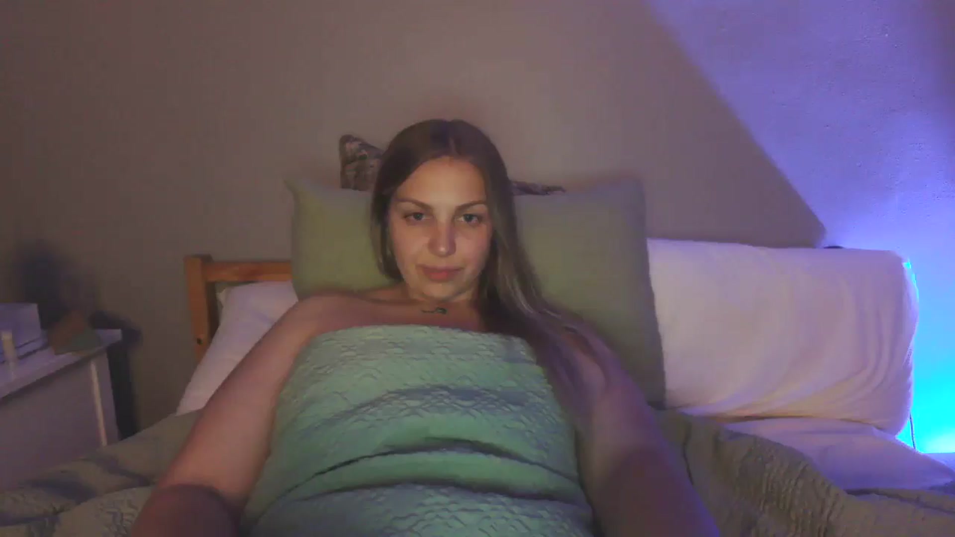 Gallery image thumbnail from Lovelyleah's myfreecams stream on, 06/28/2025, 07:31 image 4 of 20