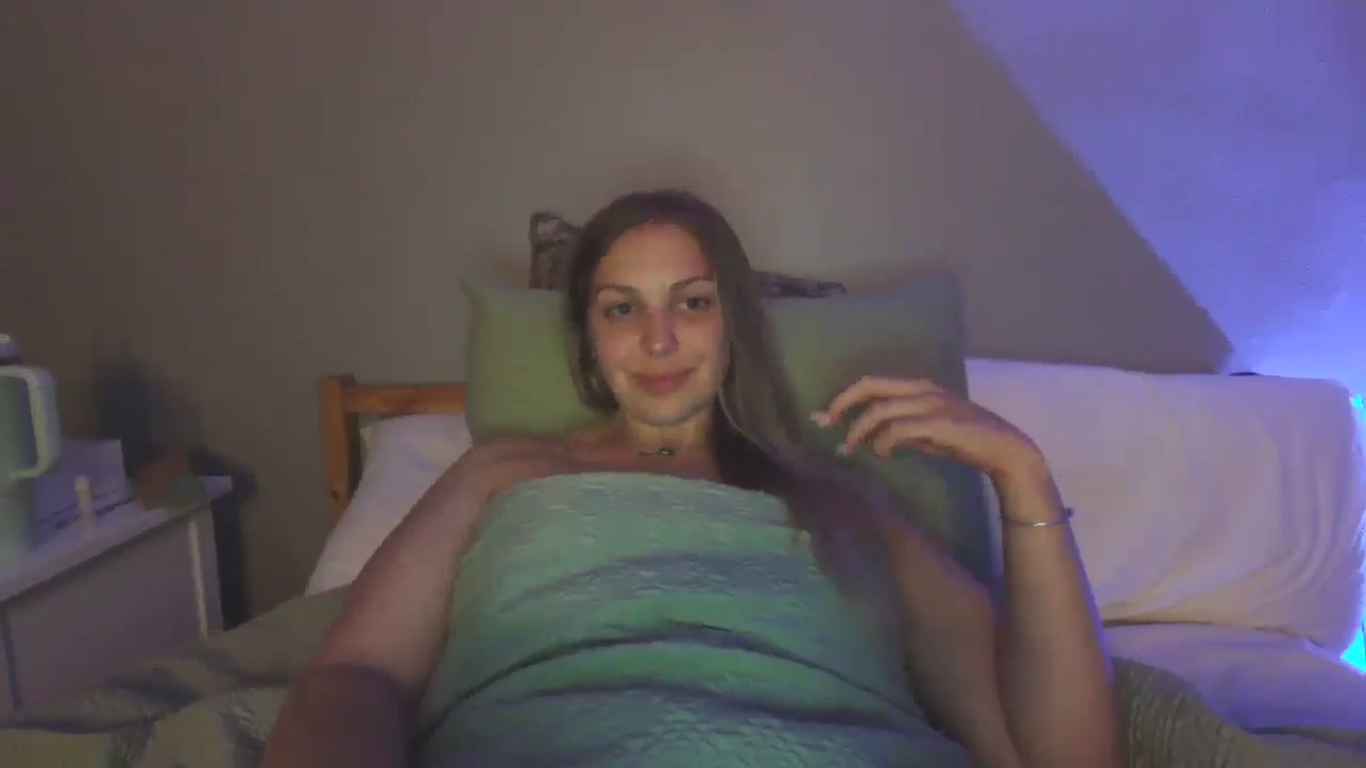Gallery image thumbnail from Lovelyleah's myfreecams stream on, 06/28/2025, 07:31 image 3 of 20