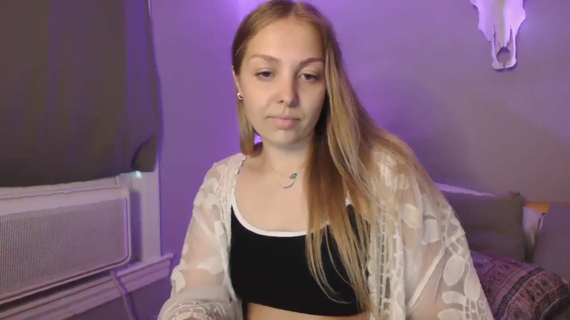 Gallery image thumbnail from Lovelyleah's myfreecams stream on, 07/07/2025, 15:58 image 20 of 20