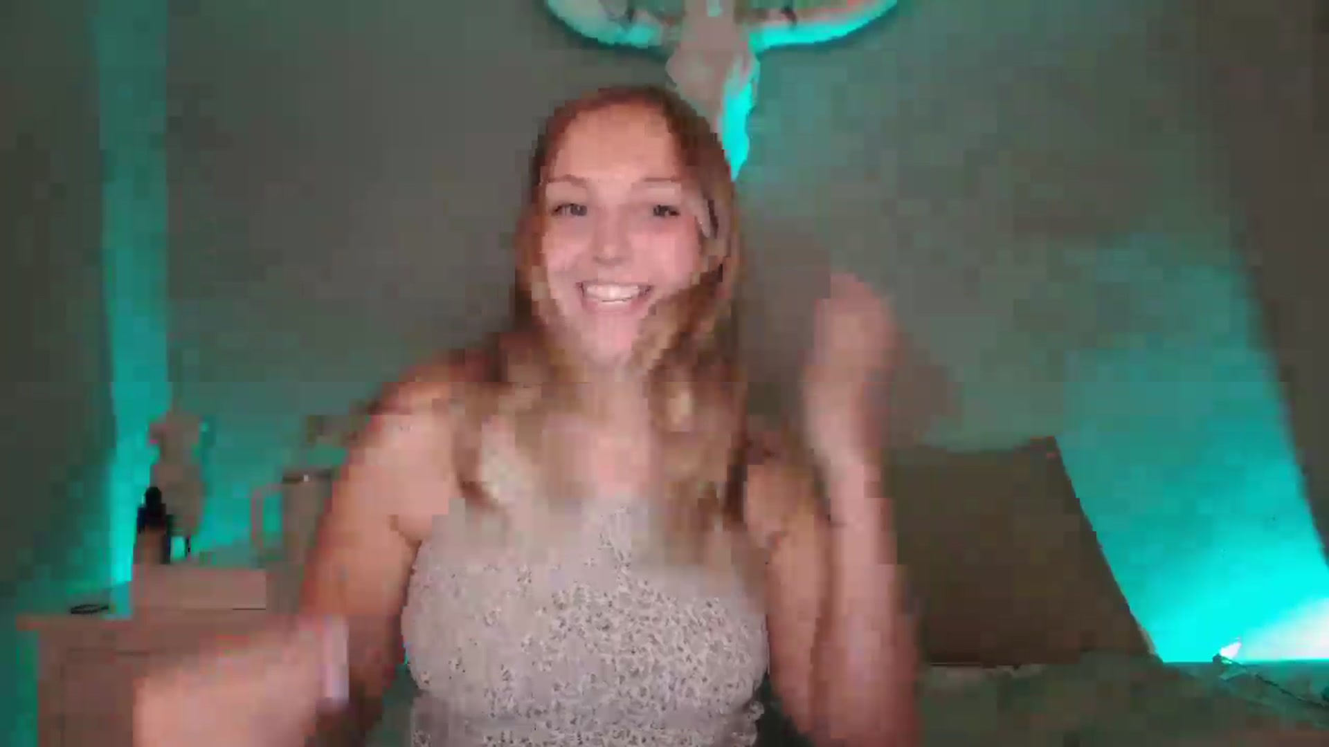 Gallery image thumbnail from Lovelyleah's myfreecams stream on, 07/15/2025, 16:16 image 12 of 20