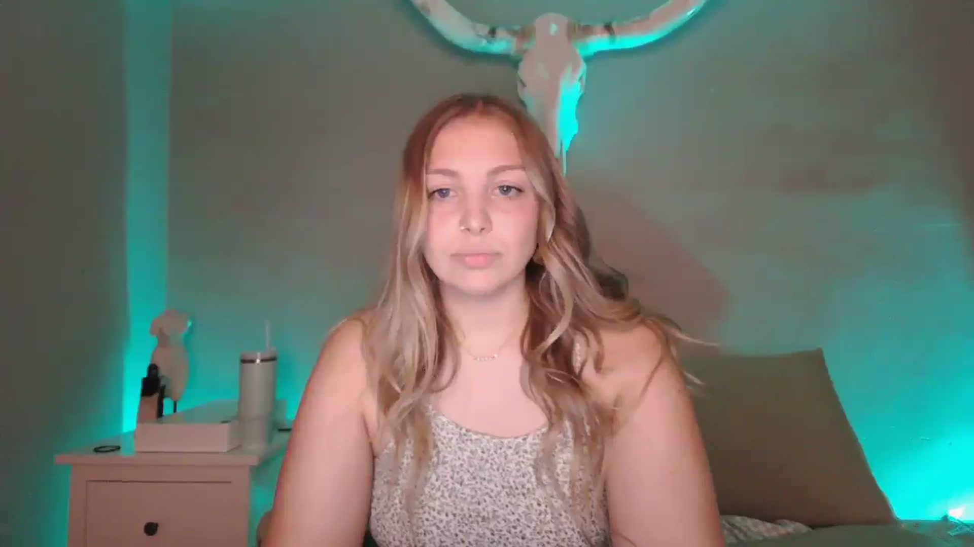 Gallery image thumbnail from Lovelyleah's myfreecams stream on, 07/15/2025, 16:44 image 7 of 20