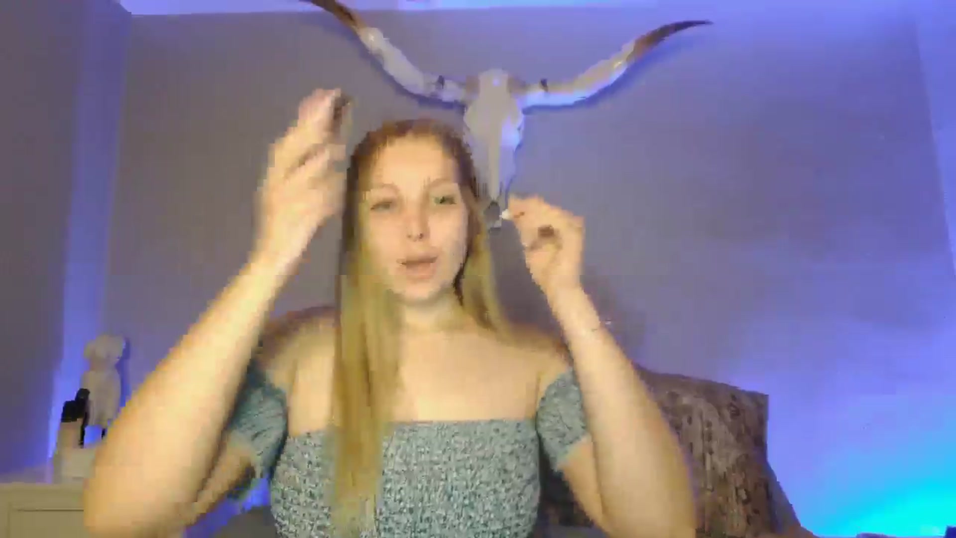 Gallery image thumbnail from Lovelyleah's myfreecams stream on, 07/21/2025, 17:21 image 13 of 20
