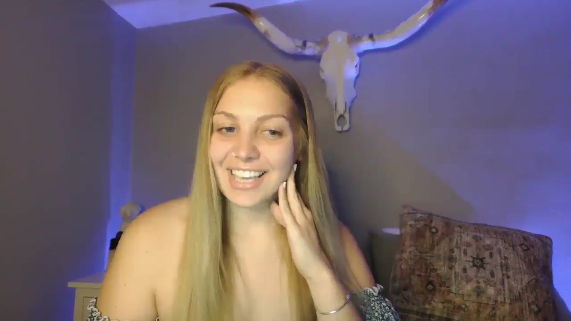 Gallery image thumbnail from Lovelyleah's myfreecams stream on, 07/21/2025, 17:21 image 19 of 20