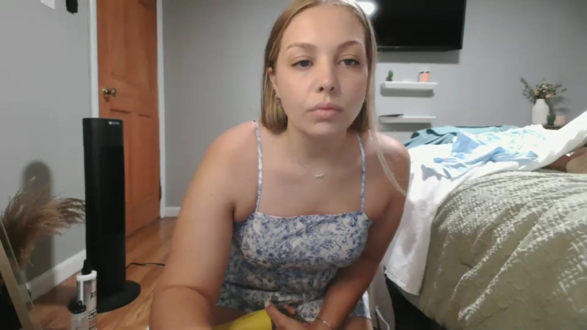 Gallery image thumbnail from Lovelyleah's myfreecams stream on, 08/09/2025, 15:55 image 20 of 20