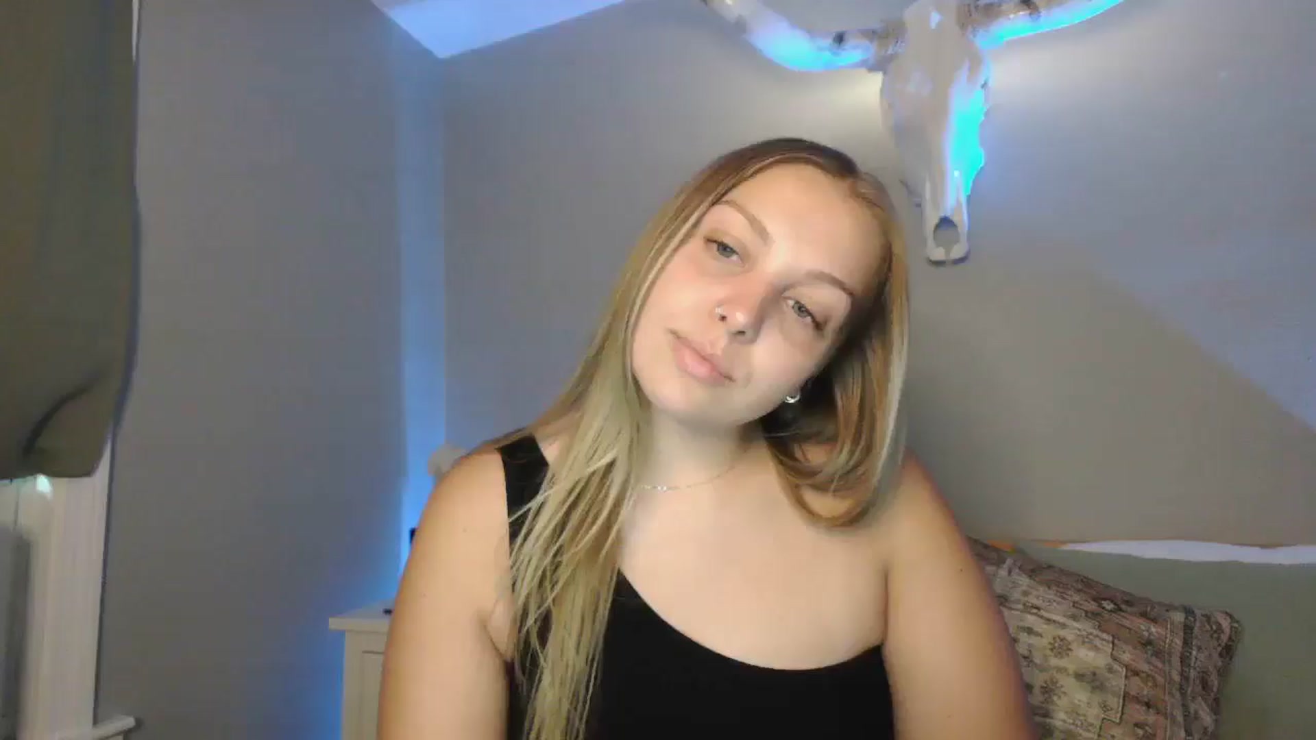 Gallery image thumbnail from Lovelyleah's myfreecams stream on, 08/12/2025, 18:21 image 19 of 20