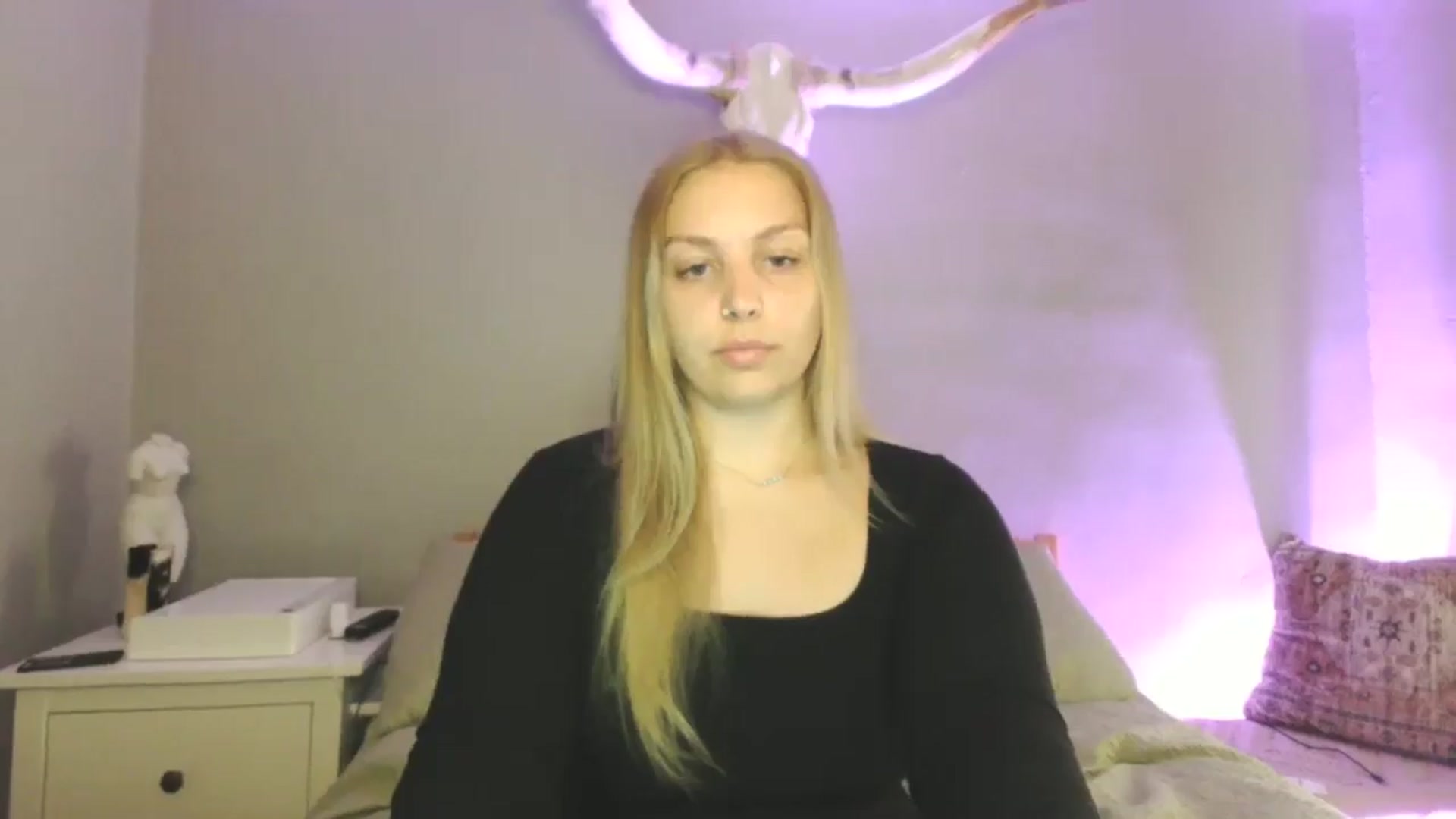 Gallery image thumbnail from Lovelyleah's myfreecams stream on, 08/18/2025, 17:50 image 20 of 20