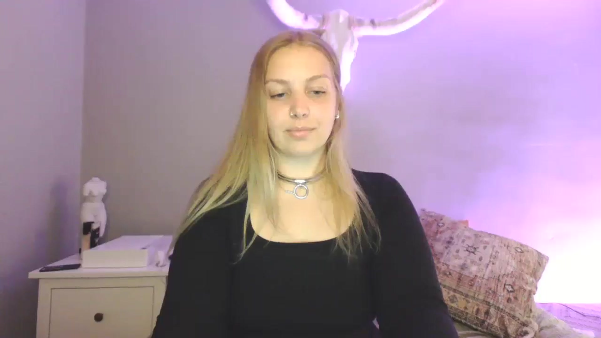 Gallery image thumbnail from Lovelyleah's myfreecams stream on, 08/18/2025, 19:02 image 14 of 20